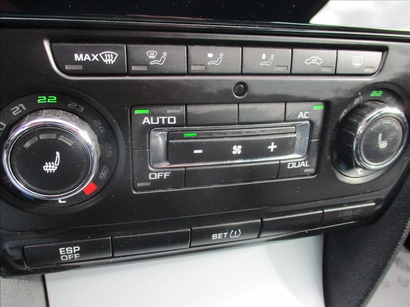 Škoda Octavia 2,0 TDI RS, aut.klima,tažné, - fotka 28 z 38