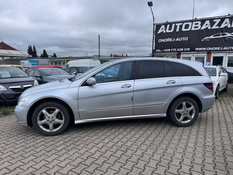 Mercedes-Benz Třídy R (2006) 320 CDI 4X4 165 KW STK - fotka 2 z 38