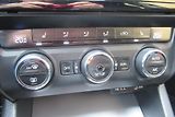 Škoda Octavia 2.0 TDI DSG NAVIGACE XENONY - náhled 18