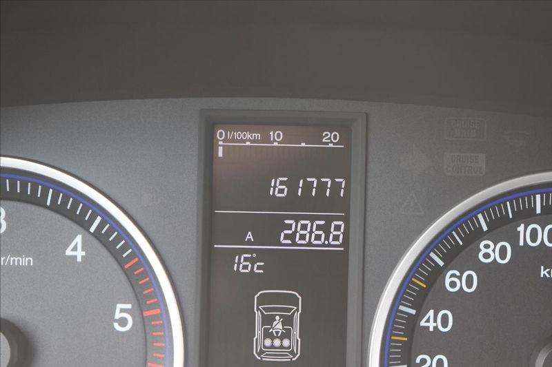 Honda CR-V 2,2 d 103KW TAŽNÉ 4X4 2XKOLA - fotka 41 z 50