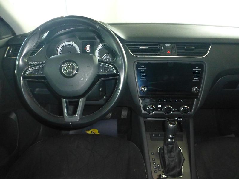 Škoda Octavia (2018) 2,0TDI*VYHŘ.SED**ALU**NAVIGACE - fotka 19 z 27