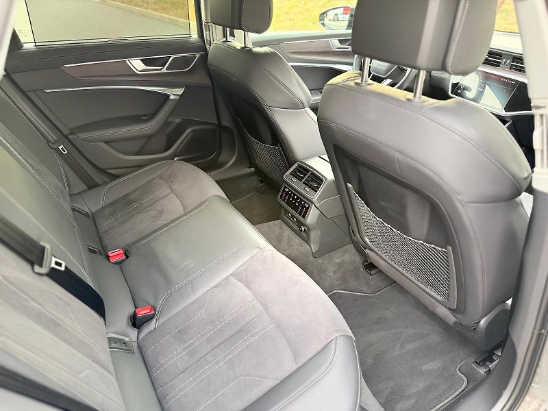 Audi A6 Allroad (2025) 50 TDI - fotka 37 z 37