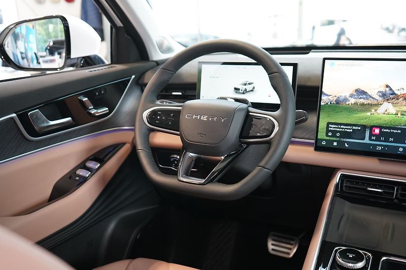 Chery Ostatní (2026) UNIQUE 1.5 TGDI PHEV - fotka 12 z 52