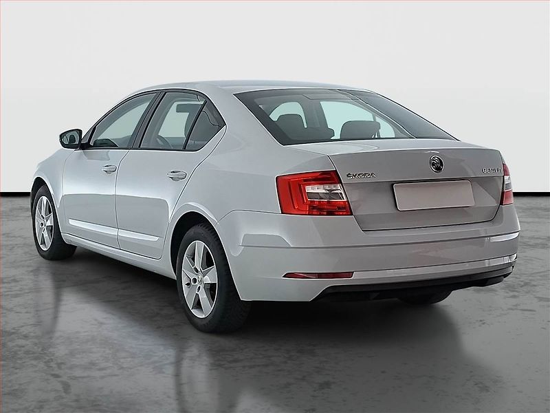 Škoda Octavia (2019) 1.0 TSI, Automat, Tempomat - fotka 4 z 17