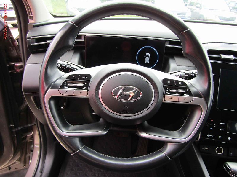 Hyundai Tucson (2022) 1.6i, AC, LED, navi - fotka 17 z 19