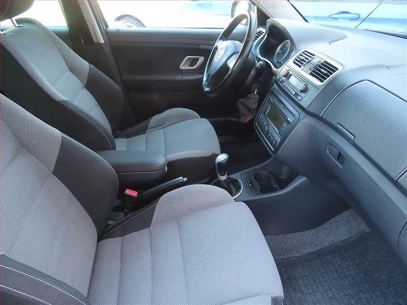Škoda Fabia (2008) 1.2 12V, Serv.kniha, po STK - fotka 9 z 16