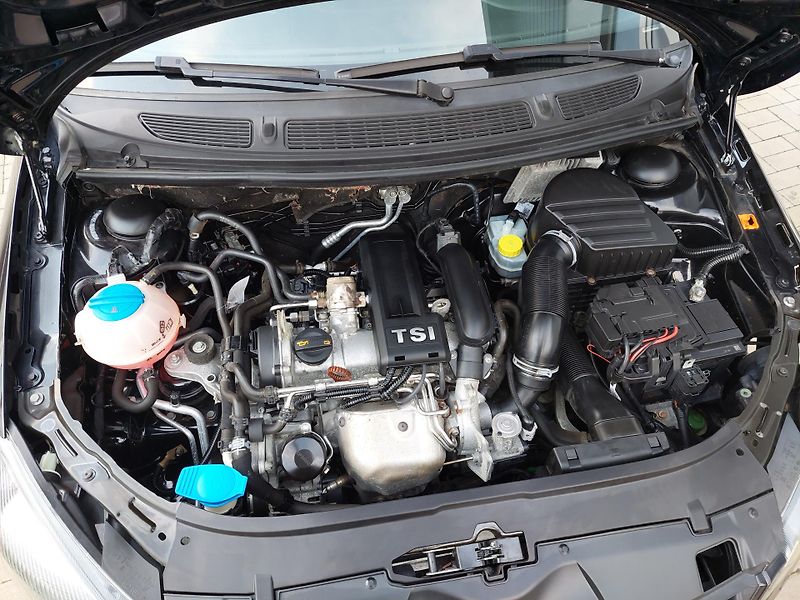 Škoda Fabia (2012) Monte Carlo 1,2TSi Zadáno!! - fotka 30 z 35