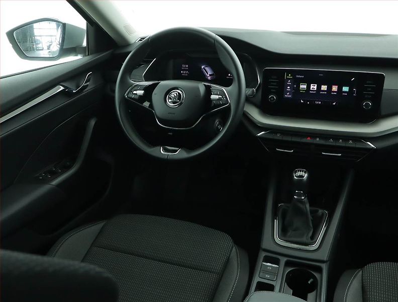 Škoda Octavia (2023) Ambition 2.0 TDI - fotka 7 z 15