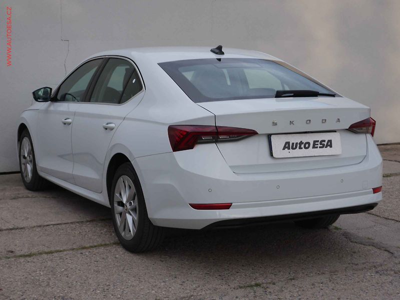 Škoda Octavia (2020) 2.0 TDi, ČR, Style Plus - fotka 4 z 20