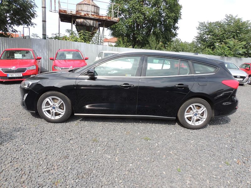 Ford Focus (2020) Combi 1.0i,92kw,ČR,1.majitel - fotka 6 z 42