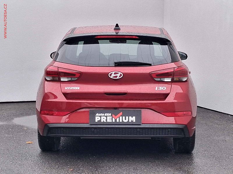 Hyundai i30 (2025) 1.0 T-GDi, ČR, Navi, kamera - fotka 5 z 19