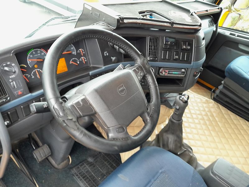 Volvo FH 13 440 Standart Manual tach - fotka 19 z 35