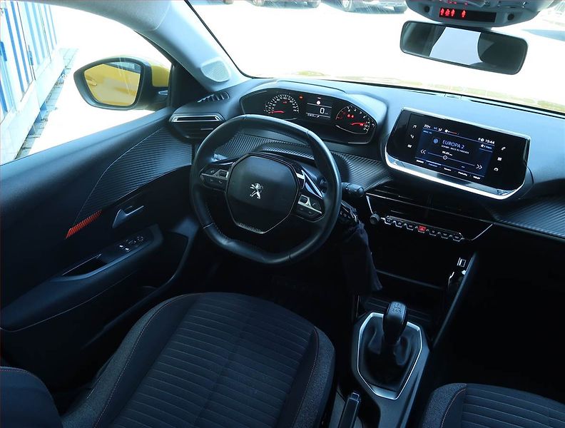 Peugeot 208 (2020) 1.2 PureTech, Serv.kniha - fotka 7 z 19