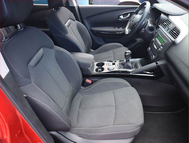Renault Kadjar (2016) 1.6 dCi, 4X4, Tempomat - fotka 9 z 19