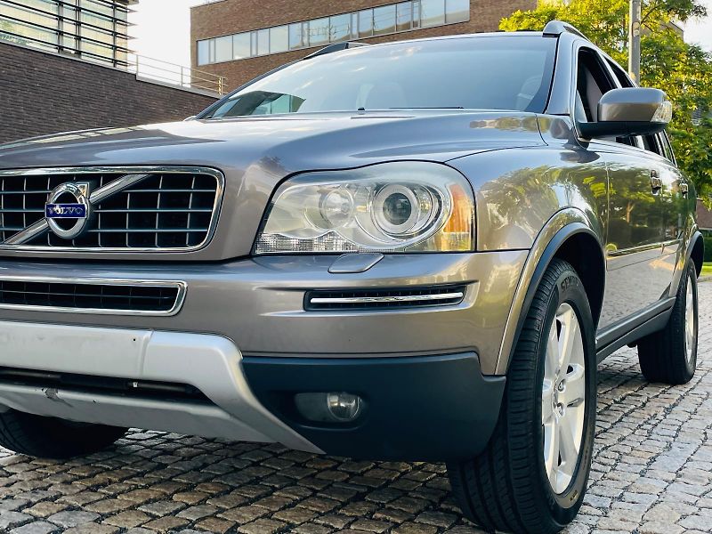 Volvo XC90 2.4 D5 4x4 AUT SERVISKA TAŽNÉ - fotka 47 z 48