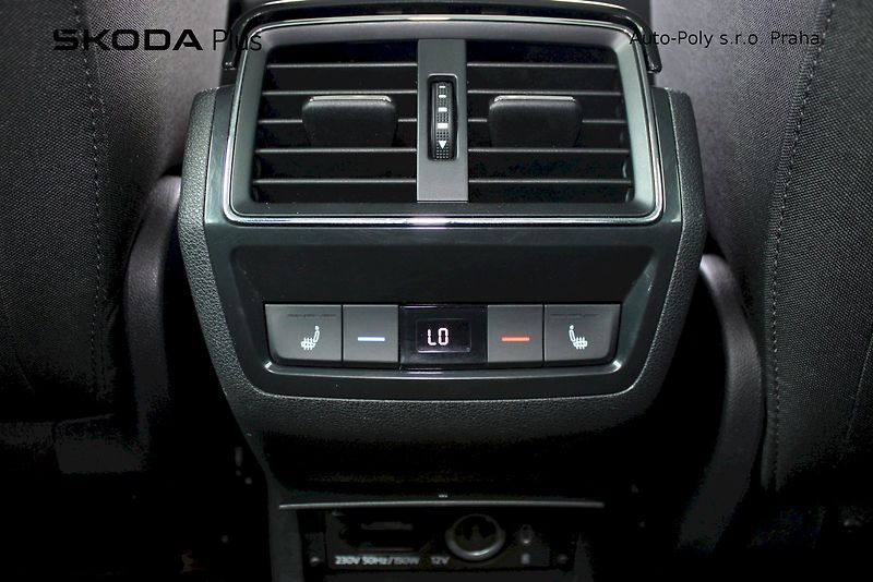 Škoda Karoq (2023) 2.0 TDI 110 kW Style - fotka 22 z 25