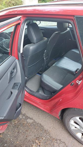 Toyota Auris (2014) Hybrid, Automat, Serv. knizka - fotka 9 z 13