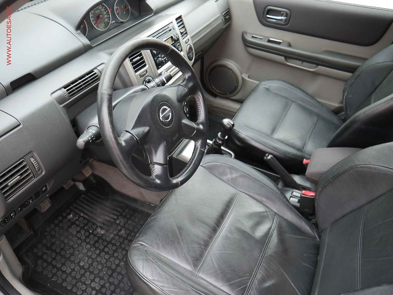 Nissan X-Trail (2004) 2.2 dCi, ČR - fotka 9 z 18