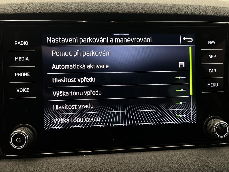 Škoda Karoq 1.5 TSI DRIVE AUT CZ - fotka 36 z 40