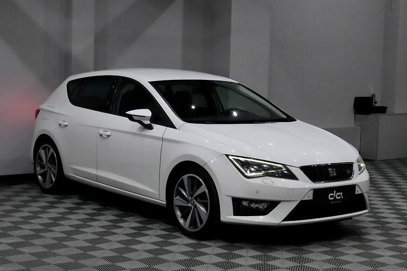 Seat Leon  1.4 TSI 92 kW FR - fotka 2 z 35