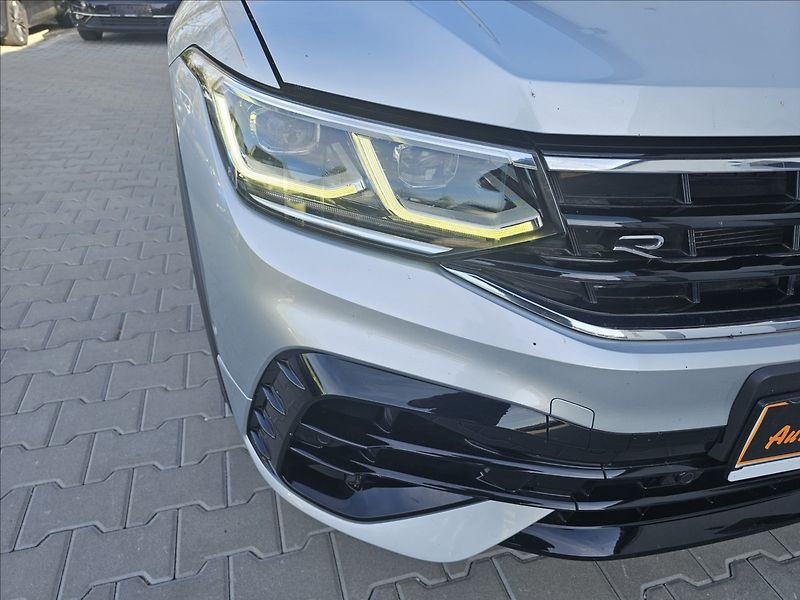 Volkswagen Tiguan 2,0 TSi 235KW D7 R DPH NAVI - fotka 41 z 44