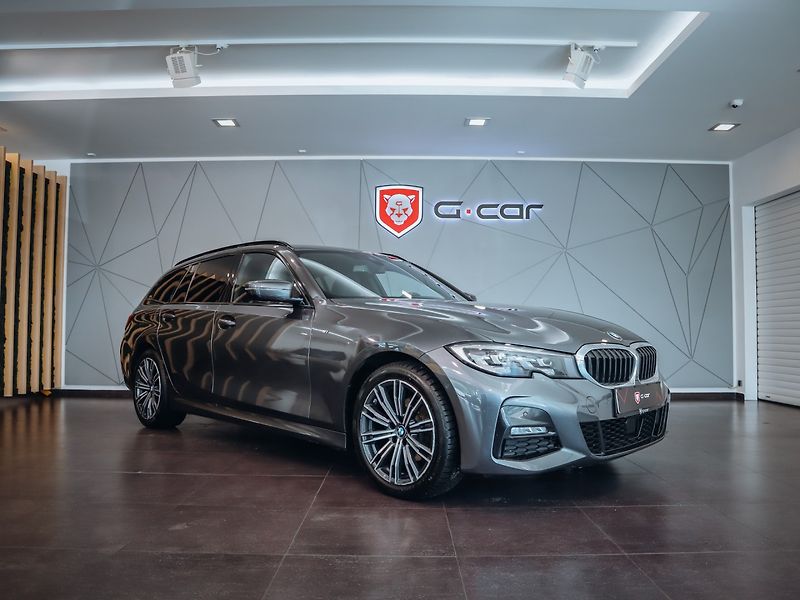BMW Řada 3 320d Touring xDrive - fotka 1 z 26