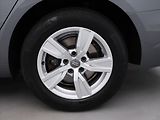 Audi A4 Avant 2,0 TDI 110kW Stronic LE - náhled 33