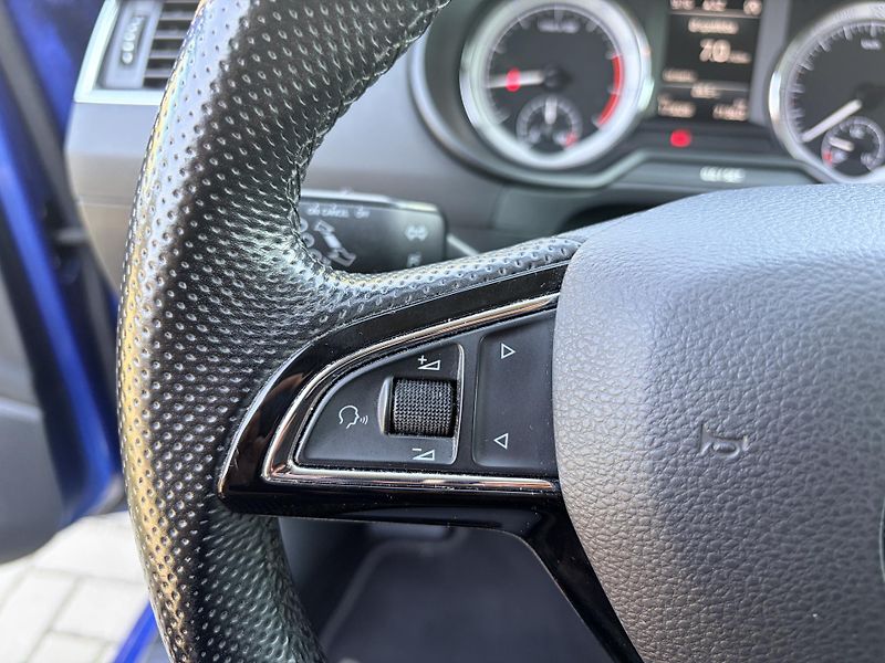 Škoda Octavia 1.5TSI TAŽNÉ - fotka 15 z 45