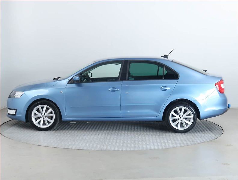 Škoda Rapid (2012) Elegance 1.6 TDI, Navi - fotka 3 z 17