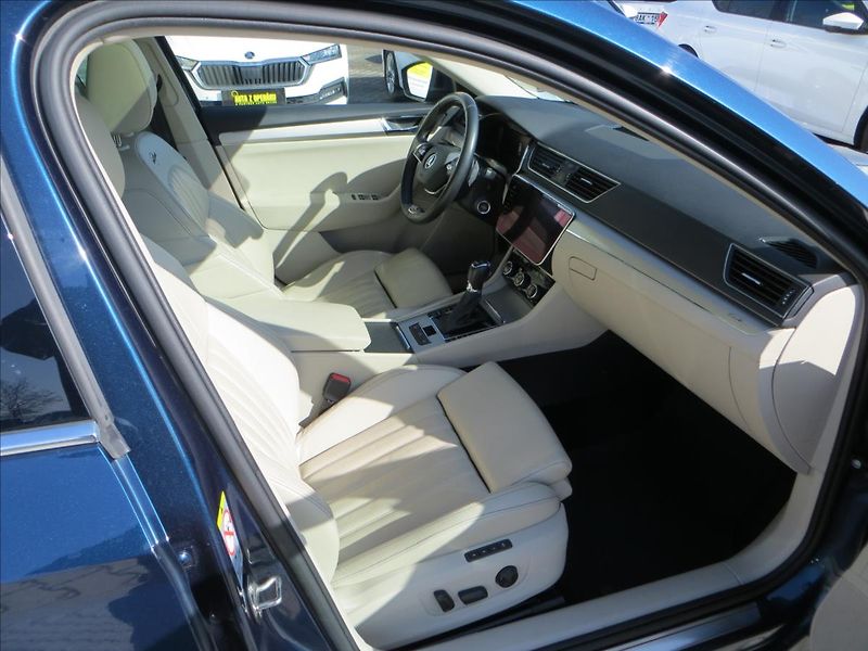 Škoda Superb 2,0 TDI 147kW 4x4 L&K DSG ČR - fotka 13 z 33