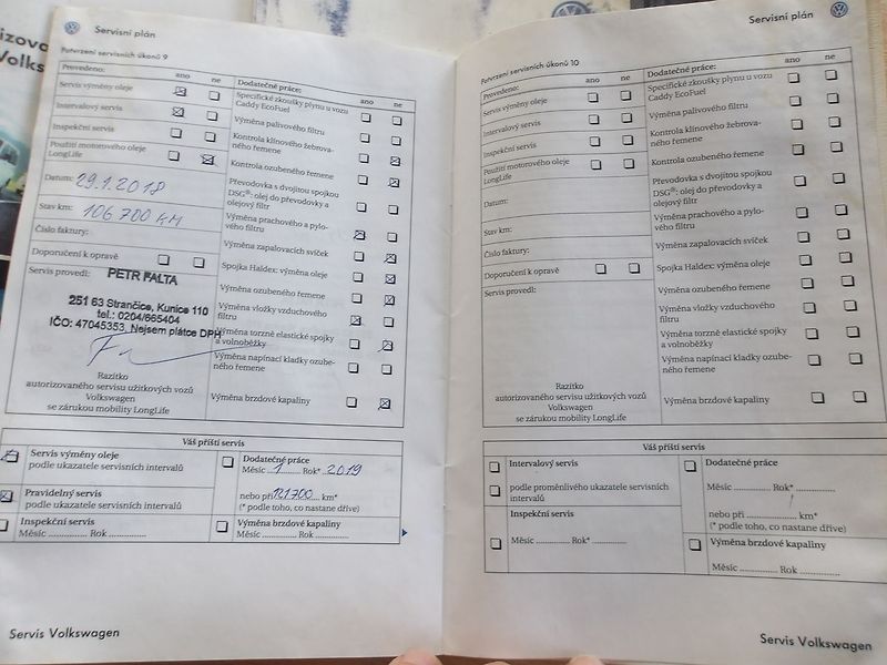 Volkswagen Caddy 1,4i ČR 1.MAJITEL !!! - fotka 29 z 37