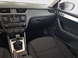 Škoda Octavia (2015) 1.6 TDI, Tempomat - náhled 8