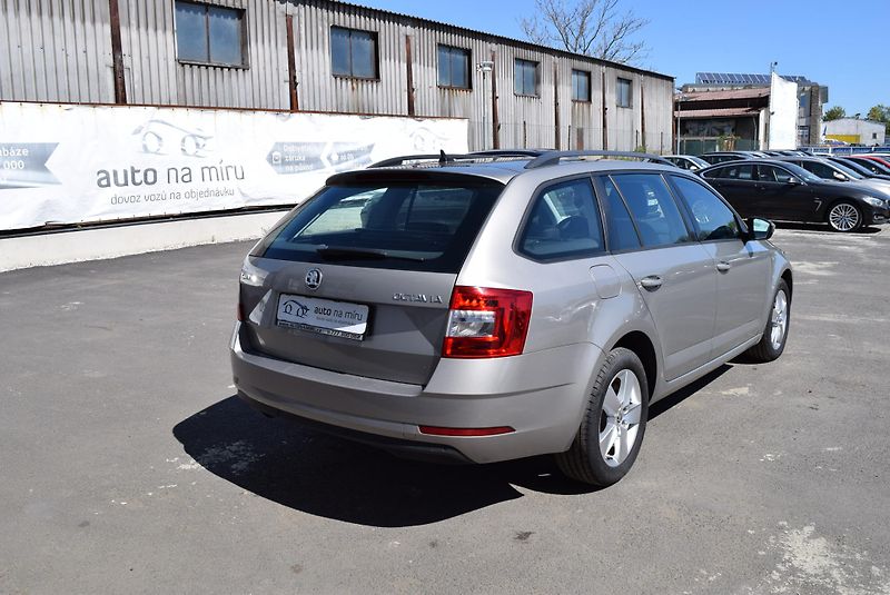 Škoda Octavia (2019) 1.5TSI 110kw AMBI VÝHŘEV NAVI - fotka 8 z 50