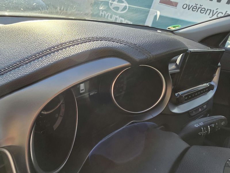 Kia Ceed 1.5-V ZÁRUCE-AUTOMAT - fotka 20 z 29