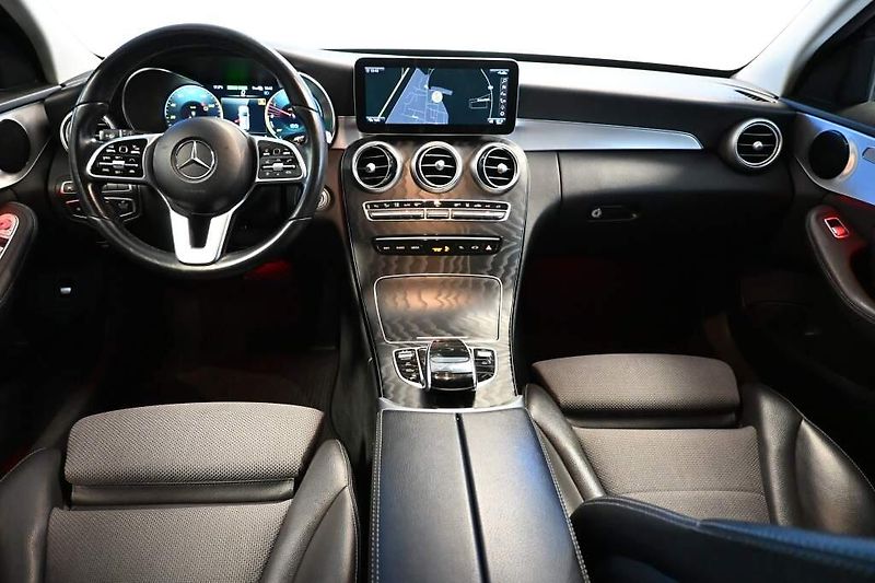 Mercedes-Benz Třídy C (2021) 2.0 300 DE 9G-TRONIC AVANTGARD - fotka 12 z 33