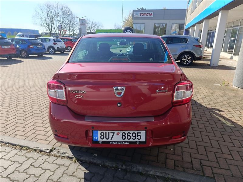 Dacia Logan 1,2 16V - fotka 7 z 17