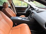 Jaguar XJ 3,0 V6, 4x4, Panorama, Nové ČR - náhled 13