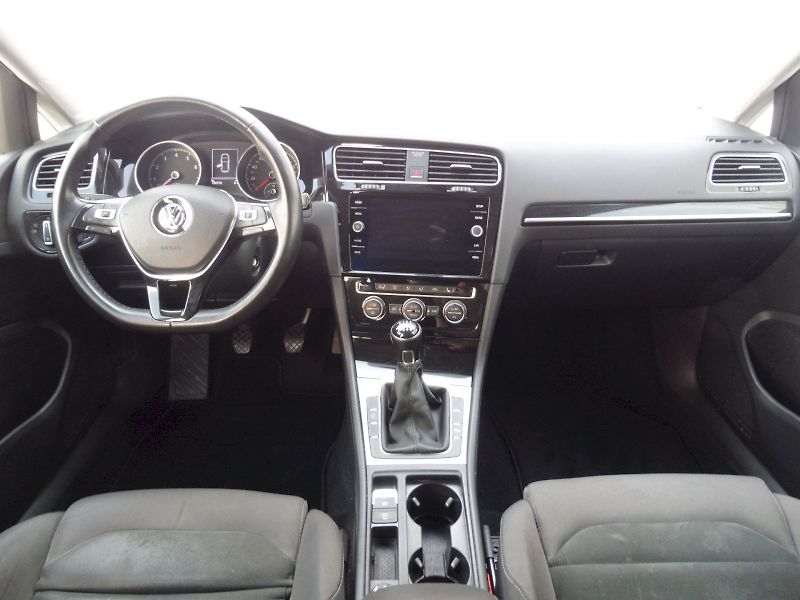 Volkswagen Golf (2018) Highline 1,4 TSI CNG 81kW - fotka 5 z 23