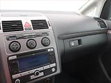 Volkswagen Touran (2008) 1.9 TDI, nová STK, Tažné - náhled 13