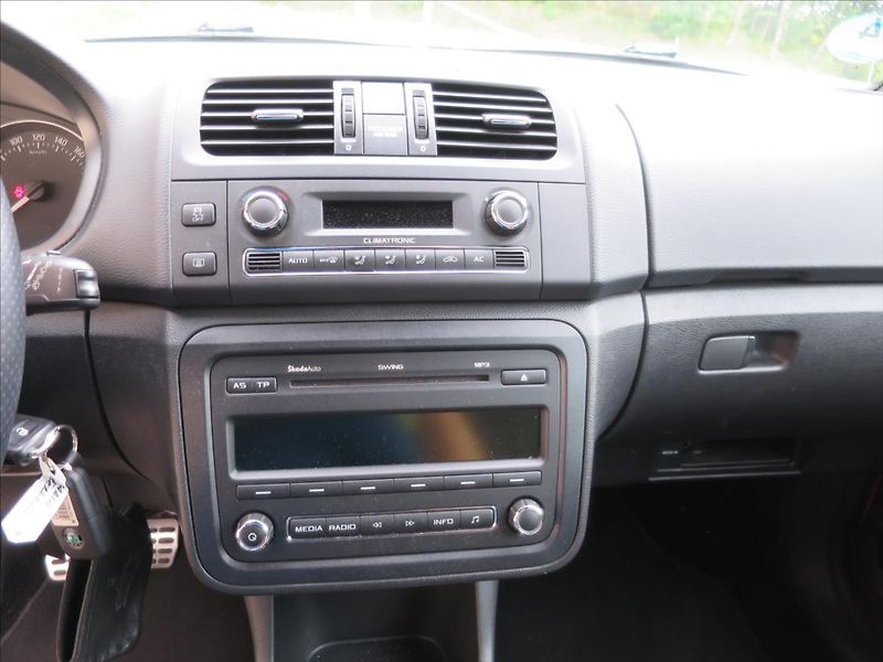 Škoda Fabia 1,2  TSI Monte Carlo - fotka 11 z 23