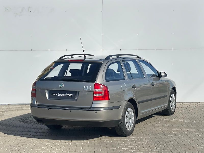 Škoda Octavia 1.9 TDI / 77 kW - fotka 2 z 25