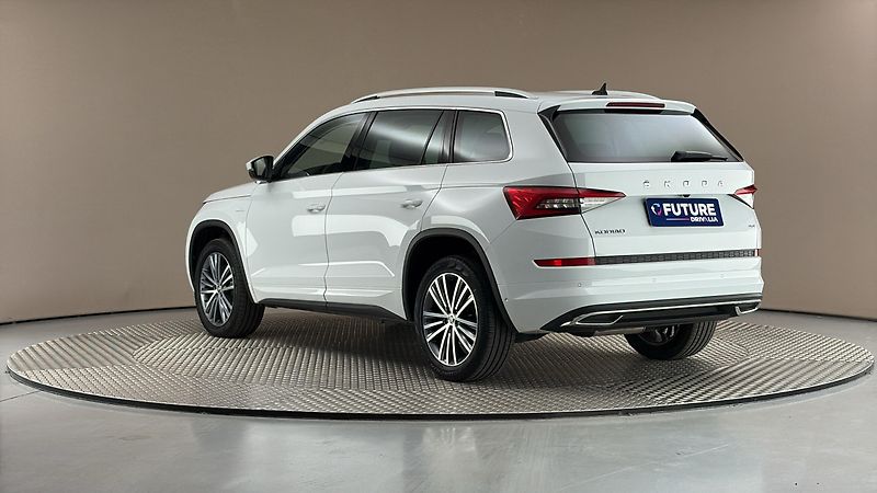 Škoda Kodiaq 2.0 TDI DSG 4x4 L&K - fotka 2 z 35