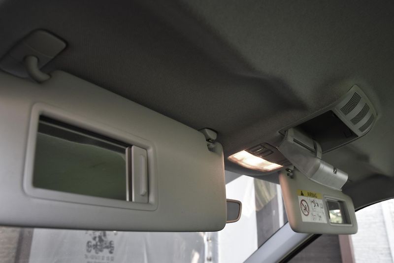 Škoda Fabia 1.2 TSi 6st STYLE,KLIMA,VÝHŘEV - fotka 35 z 50