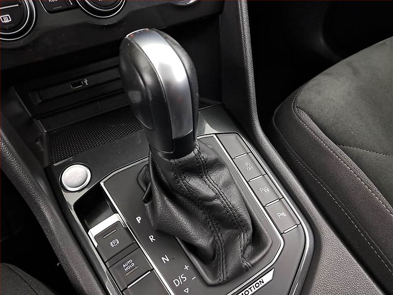 Volkswagen Tiguan (2020) 2.0 BiTDI - fotka 15 z 24