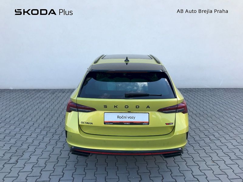 Škoda Octavia (2025) COMBI RS 2,0 TSI 195 KW 7-STUP - fotka 6 z 29