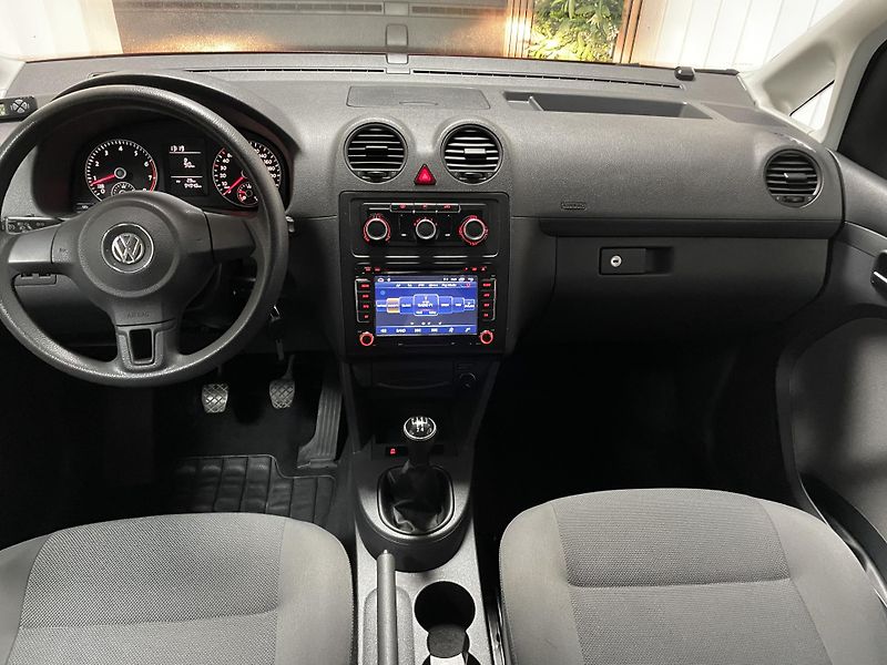 Volkswagen Caddy 1.2 TSi LIFE ČR AC NAVI TZ - fotka 17 z 21