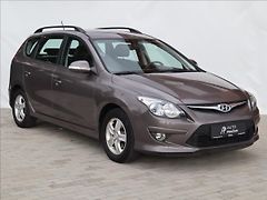 Hyundai i30 1,6   i SW DigiKlima,Tempomat, - fotografie inzerátu
