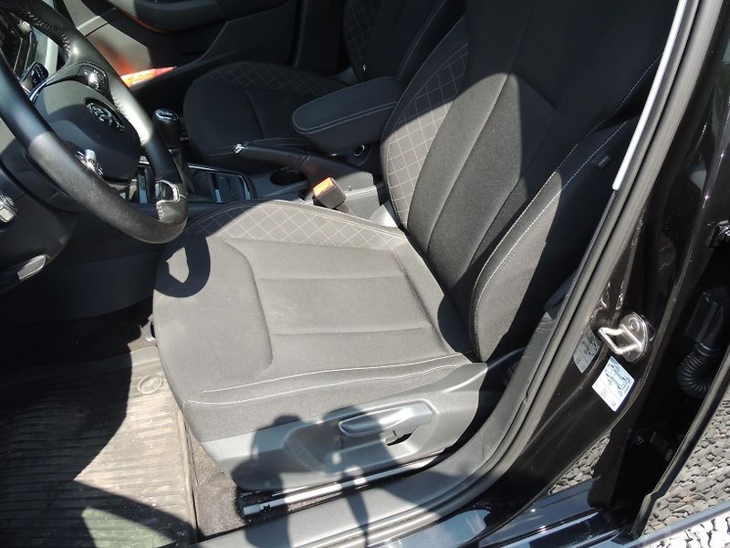 Škoda Scala (2022) 1.5TSi,110kw,AMB+,ČR,1.majitel - fotka 28 z 43