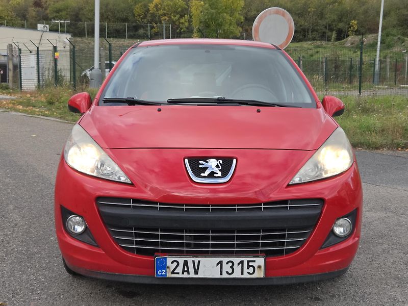 Peugeot 207 1,4i lze i na splátky VŠEM!  - fotka 2 z 11
