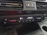 Toyota ProAce City Verso (2020) long 1.2i 130k 7AT Family - náhled 19